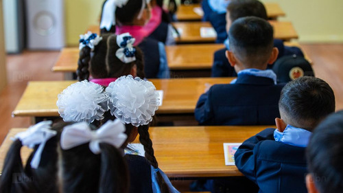 Сурагчдын хичээл эхлэх болон дуусах цагийг өөрчилж, бүсчлэн авто замын хөдөлгөөнийг бууруулна